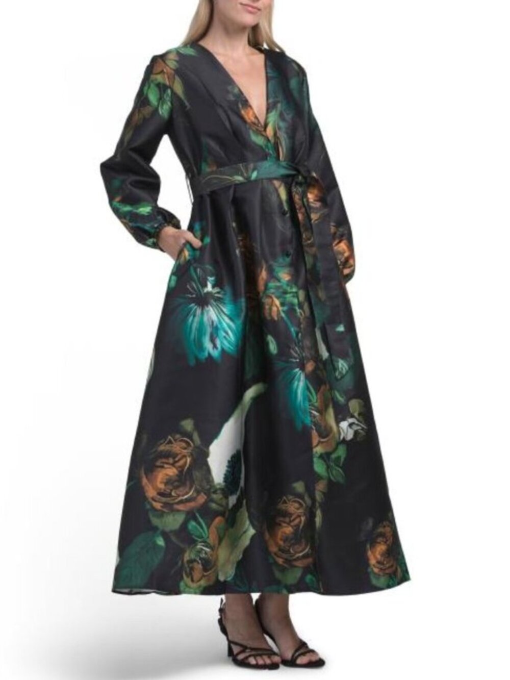 NANCY YANG Long Sleeve V-neck Gown